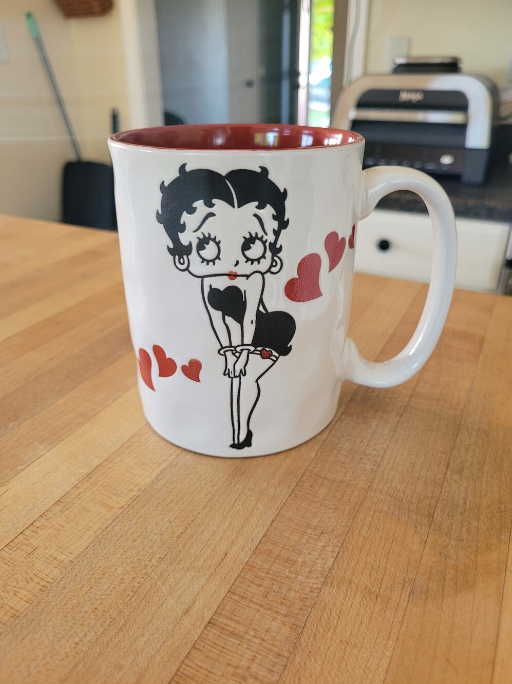Betty Boop & Pudgy Ceramic Coffee Mug - White with Red Interior & Hearts